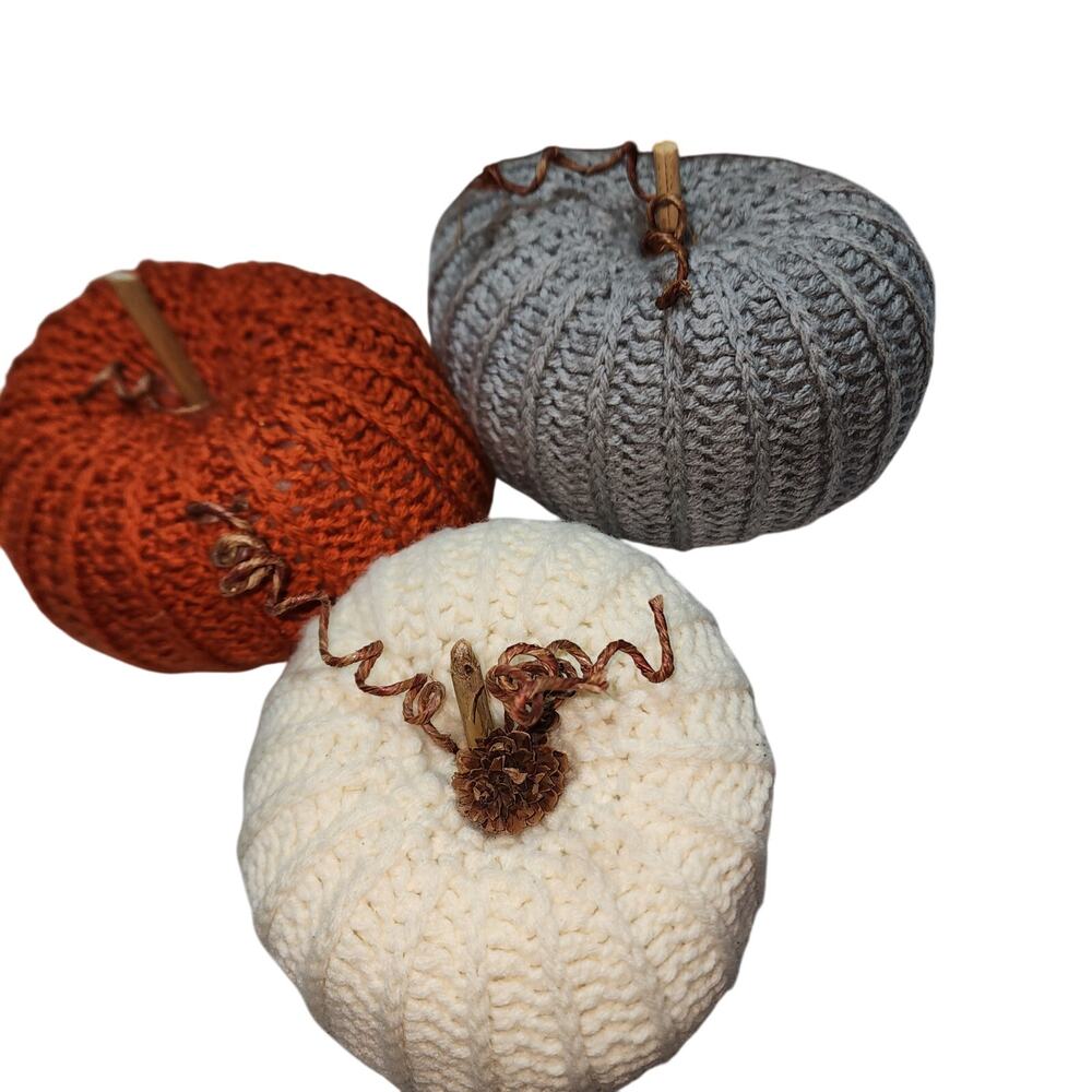 HANDCRAFTED SET OF 3 CROCHET FALL PUMPKIN SET